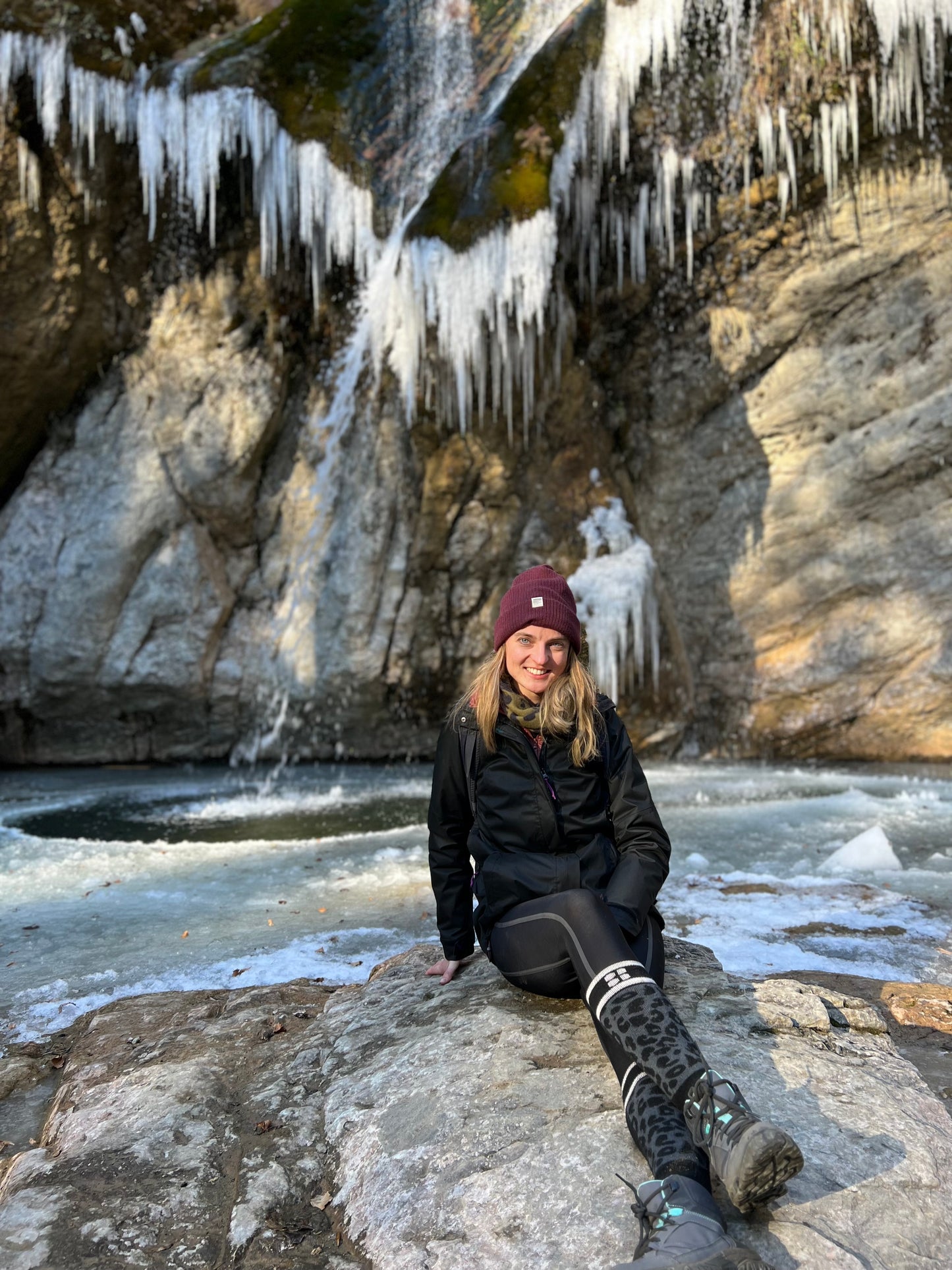 😍 Espléndido Vidrà, Cascada del Molí y vista de Pirineos 🦅 Intermedio 💪🏾 ➸ 📅 Sábado, 11.01.25