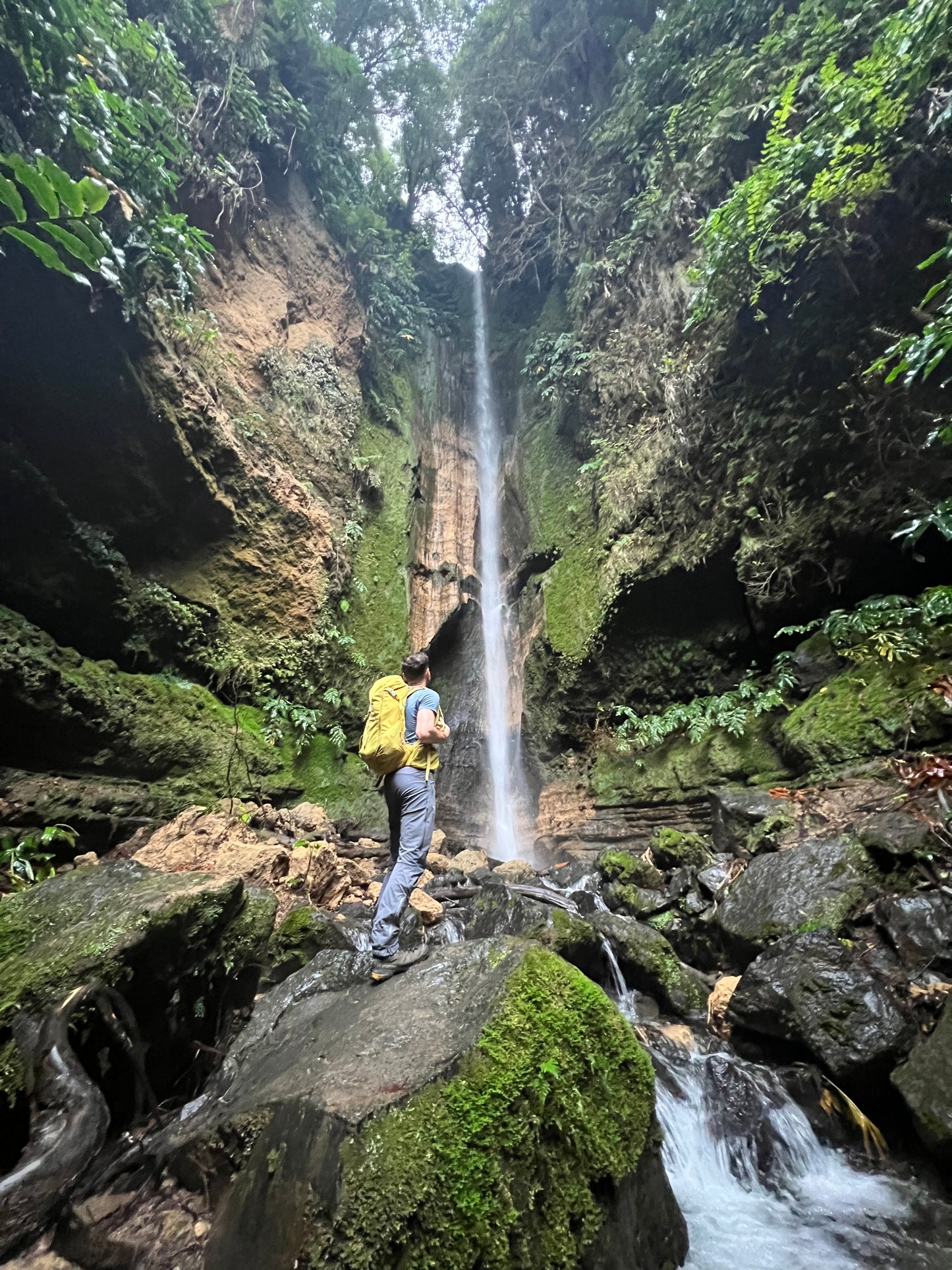 🌴 SEMANA SANTA Azores: Isla del Atlántico, entre lagos y volcanes  🌋 ➸ 📅 Lunes, 14.04.25 - Domingo, 20.04.25 💰799€-999€