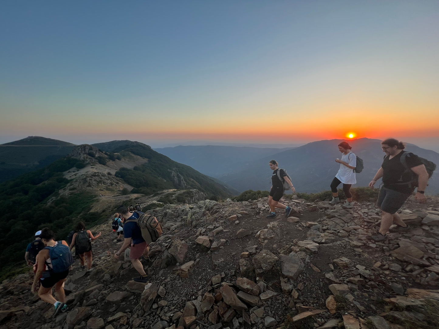 🔒COMPLETO ⭐️ Ruta nocturna y las mágicas Perseidas 🧚🏻🔮 Intermedio 10km 💪 ➸ 📅 Miércoles, 14.08.24 💰39€